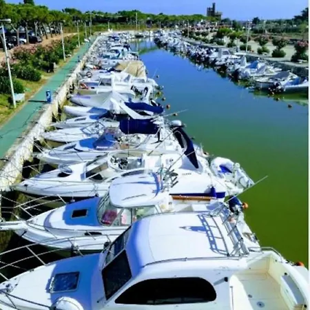 Apartment A Pochi Passi Dalla Splendida Spiaggia Del Golfo Di Follonica *