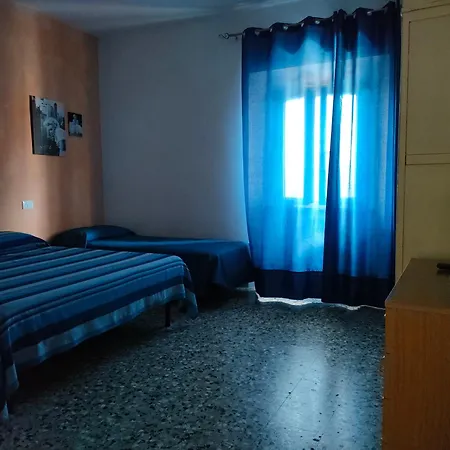 A Pochi Passi Dalla Splendida Spiaggia Del Golfo Di Follonica *