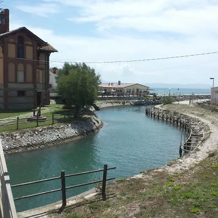 Apartment A Pochi Passi Dalla Splendida Spiaggia Del Golfo Di Follonica Riotorto